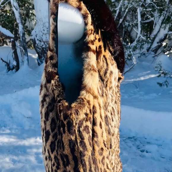 Vintage Edward Reilly & Co. Dyed Leopard Print Mink Fur Vest - Picture 3 of 6